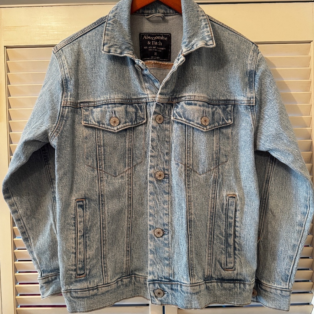 Abercrombie & Fitch Button Up Denim Jacket